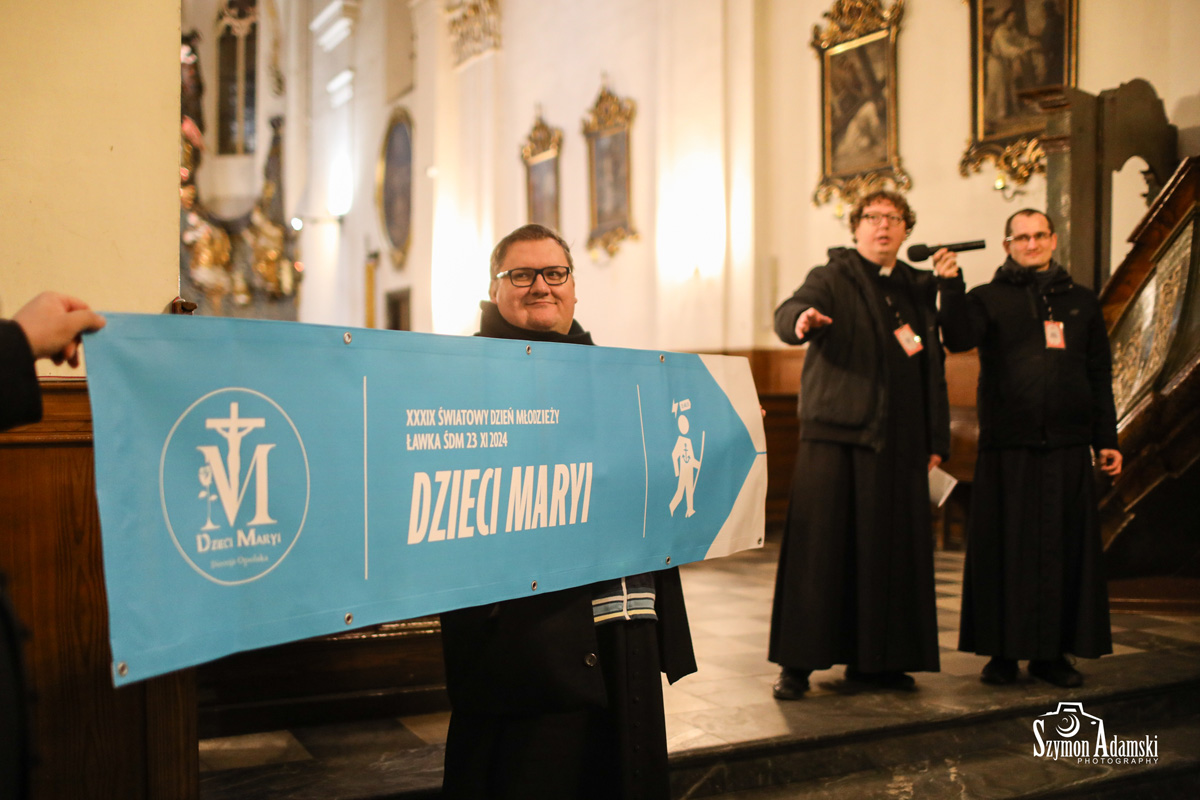 Ławka_ŚDM_2024_cz1