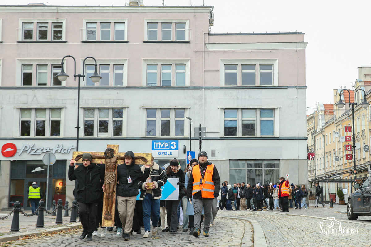 Ławka_ŚDM_2024_cz1