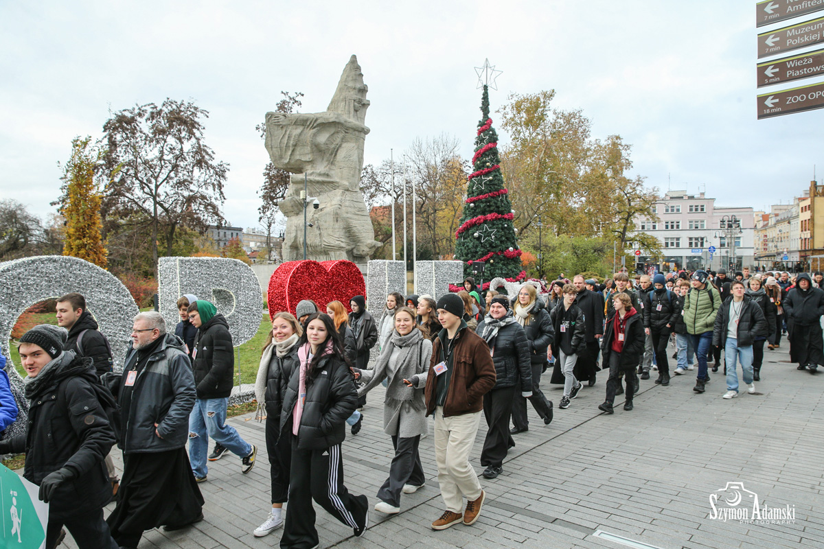Ławka_ŚDM_2024_cz1