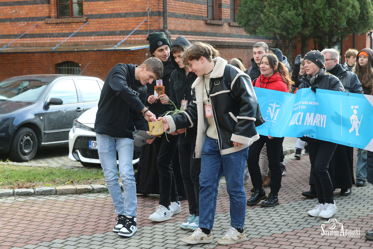 Ławka_ŚDM_2024_cz1