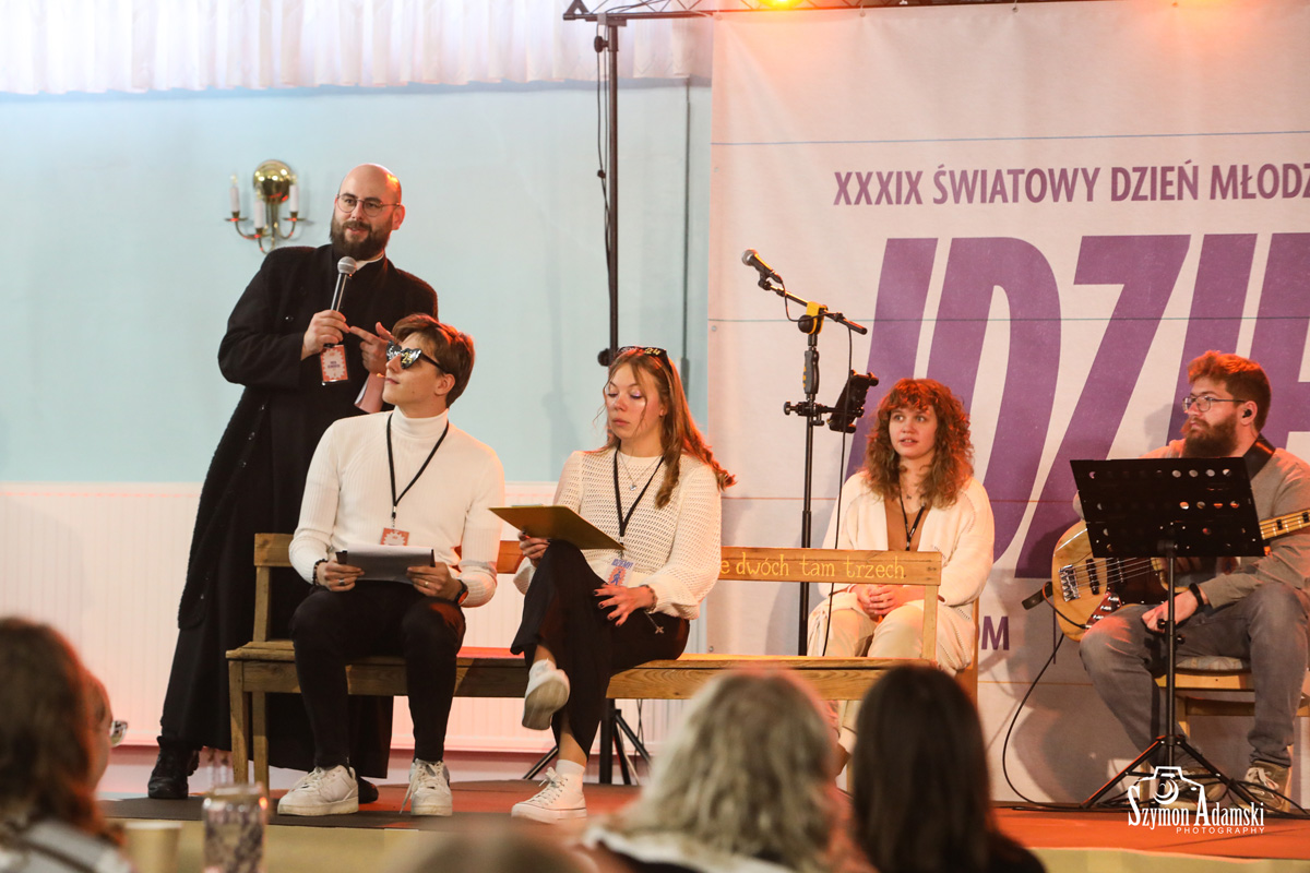 Ławka_ŚDM_2024_cz1